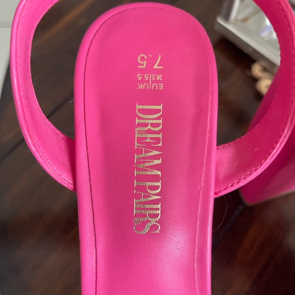 Marc Fisher Fuchsia Platform Heels - Picture 3 of 6